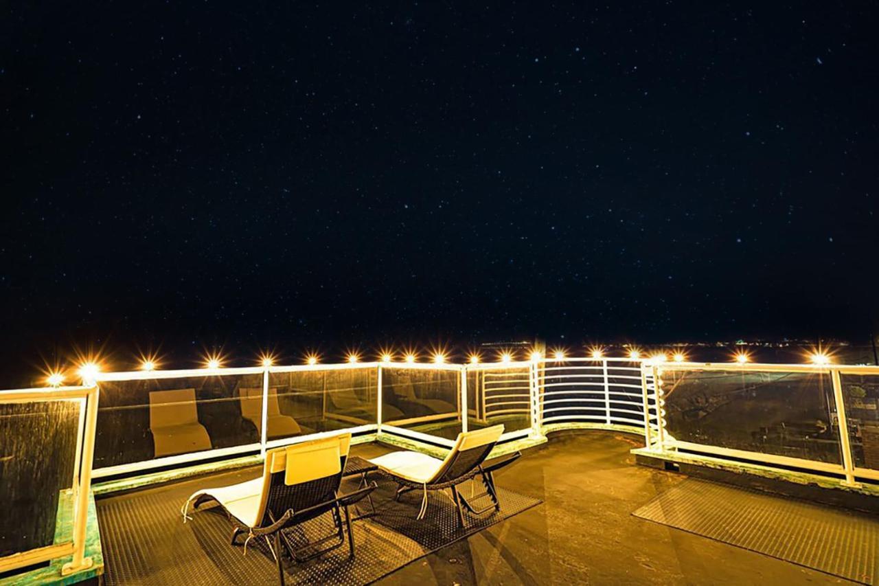 Luxury Beachfront Penthouse Walk To The Beach Restaurants Entertainment Half Moon Bay Extérieur photo